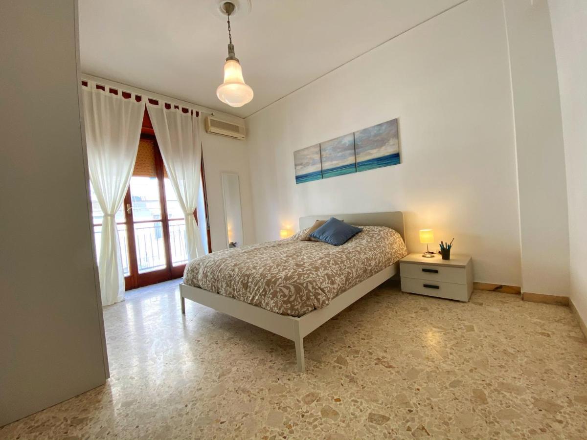 Casa Vacanze Salerno Al Corso Exterior photo