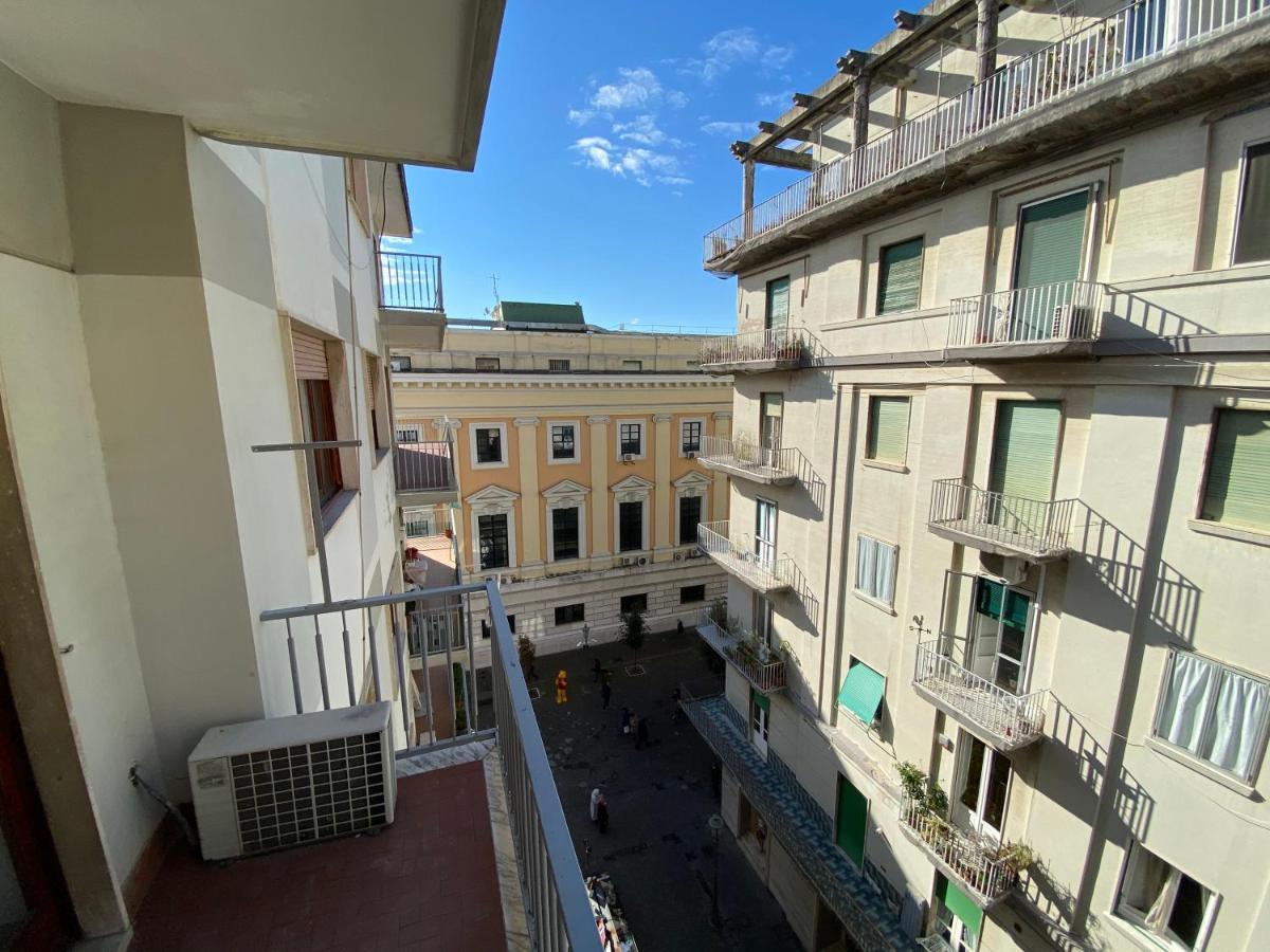 Casa Vacanze Salerno Al Corso Exterior photo